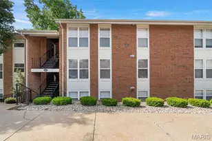 1946 Greenpoint Dr, Saint Louis, MO 63122 - Photo 1