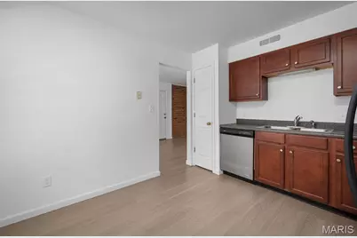 1946 Greenpoint Drive #202, Saint Louis, MO 63122 - Photo 10