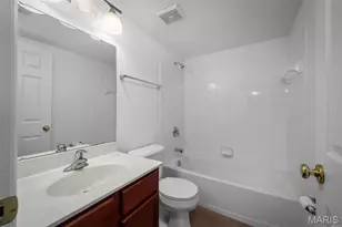 1946 Greenpoint Dr, Saint Louis, MO 63122 - Photo 16