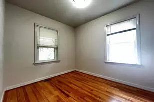 10521 St Philip Ln, Saint Ann, MO 63074 - Photo 6