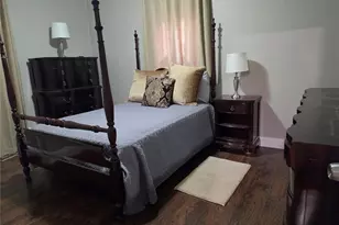 6773 Chamberlain Ave, University City, MO 63130 - Photo 16