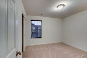 9768 Wilderness Battle Cir, Saint Louis, MO 63123 - Photo 12
