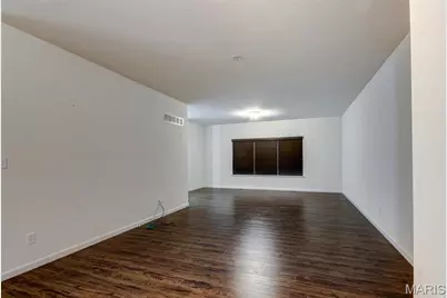 9768 Wilderness Battle Circle, Saint Louis, MO 63123 - Photo 6