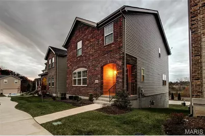 9768 Wilderness Battle Circle, Saint Louis, MO 63123 - Photo 2