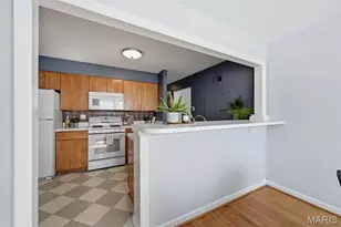 136 E Glendale Rd, Saint Louis, MO 63119 - Photo 8