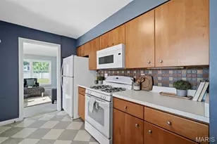 136 E Glendale Rd, Saint Louis, MO 63119 - Photo 10