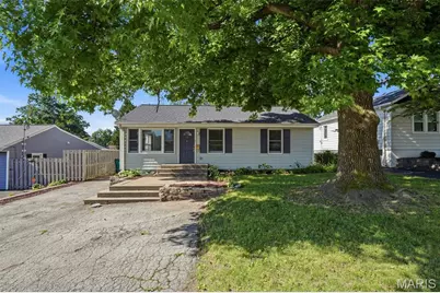 136 E Glendale Road, Saint Louis, MO 63119 - Photo 2