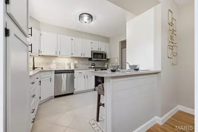 2826 Cherry Point Lane, Maryland Heights, MO 63043 - Photo 12