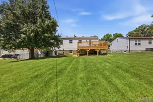 2826 Cherry Point Ln, Maryland Heights, MO 63043 - Photo 40