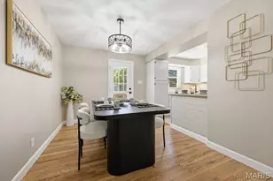 2826 Cherry Point Ln, Maryland Heights, MO 63043 - Photo 10