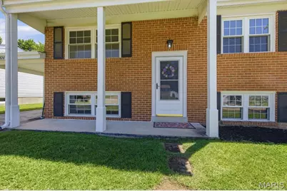 2826 Cherry Point Lane, Maryland Heights, MO 63043 - Photo 2