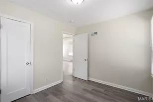445 Plaza Ave, Ferguson, MO 63135 - Photo 14