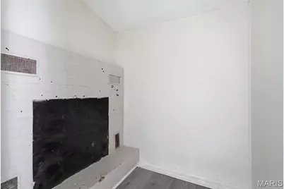 445 Plaza Avenue, Ferguson, MO 63135 - Photo 16