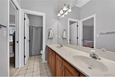 2325 Sterling Pointe Drive, Chesterfield, MO 63005 - Photo 38