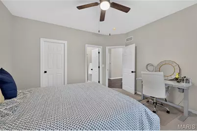 2325 Sterling Pointe Drive, Chesterfield, MO 63005 - Photo 26