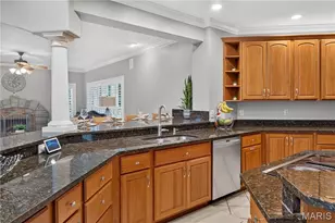 2325 Sterling Pointe Dr, Chesterfield, MO 63005 - Photo 18