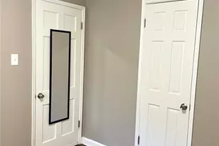1224 Kilgore Dr, Bellefontaine Neighbors, MO 63137 - Photo 18