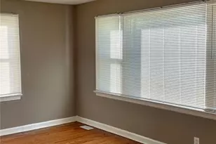 1224 Kilgore Dr, Bellefontaine Neighbors, MO 63137 - Photo 6