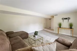 407 Palermo Dr, Ballwin, MO 63021 - Photo 16