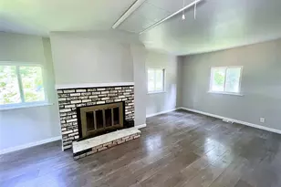 456 Bluff Dr, Riverview, MO 63137 - Photo 4
