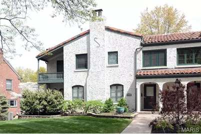 8045 Watkins, Saint Louis, MO 63105 - Photo 2