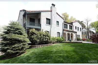 8045 Watkins, Saint Louis, MO 63105 - Photo 4