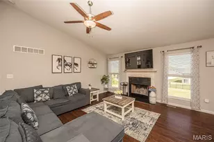 126 Riverdale Woods Cir, O'Fallon, MO 63366 - Photo 8