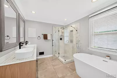 2024 Meadowbrook Way Drive, Chesterfield, MO 63017 - Photo 22