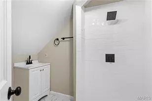 124 Habecking Dr, Jennings, MO 63137 - Photo 20