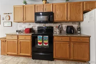 117 Tori Pines Dr, Saint Louis, MO 63129 - Photo 28