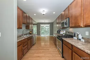 110 Sunset Villa Ct, O'Fallon, MO 63366 - Photo 14