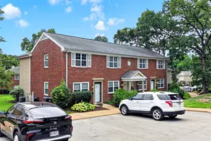 9026 Cardinal Terrace, Brentwood, MO 63144 - Photo 2