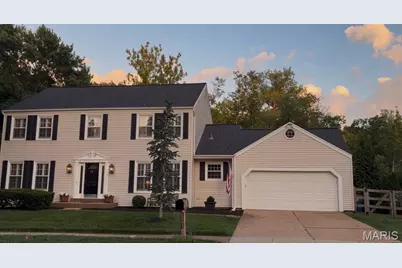14960 Country Ridge Drive, Chesterfield, MO 63017 - Photo 2