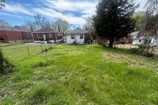 7027 Dawson Pl, Saint Louis, MO 63136 - Photo 12