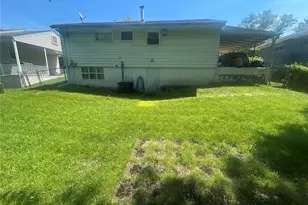 5661 Parchester Dr, Saint Louis, MO 63121 - Photo 16