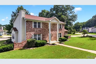 110 Antoinette Terrace, Lake Saint Louis, MO 63367 - Photo 8