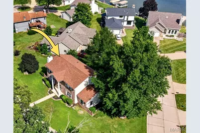 110 Antoinette Terrace, Lake Saint Louis, MO 63367 - Photo 4