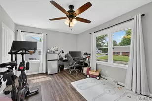 1024 Rose Hill Ln, Ellisville, MO 63021 - Photo 8