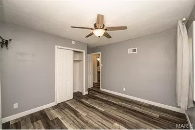 6300 Ashwell Drive, Saint Louis, MO 63123 - Photo 16