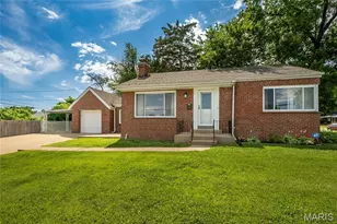 6300 Ashwell Dr, Saint Louis, MO 63123 - Photo 2