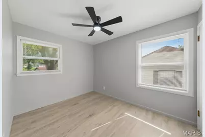 321 Caithness Road, Saint Louis, MO 63137 - Photo 14