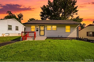 321 Caithness Road, Saint Louis, MO 63137 - Photo 1