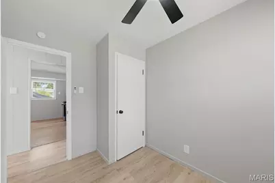 321 Caithness Road, Saint Louis, MO 63137 - Photo 18