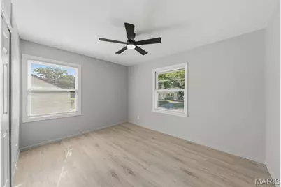 321 Caithness Road, Saint Louis, MO 63137 - Photo 12