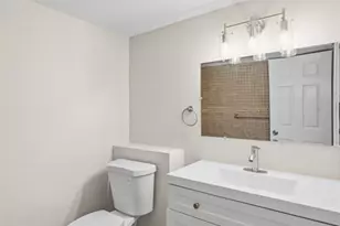 8906 Seneca Ave, Overland, MO 63114 - Photo 34
