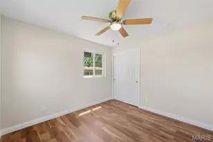 8906 Seneca Ave, Overland, MO 63114 - Photo 14