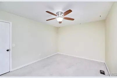 241 Valleyoak Court, Ballwin, MO 63021 - Photo 26