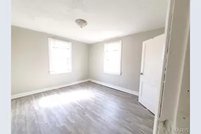 8340 Eton Place, Jennings, MO 63136 - Photo 6