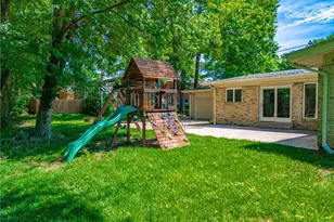 341 Elmcrest Dr, Ballwin, MO 63011 - Photo 58