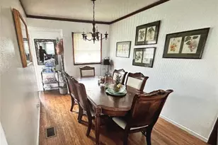 308 Crawford Rd, Unincorporated, MO 63137 - Photo 2